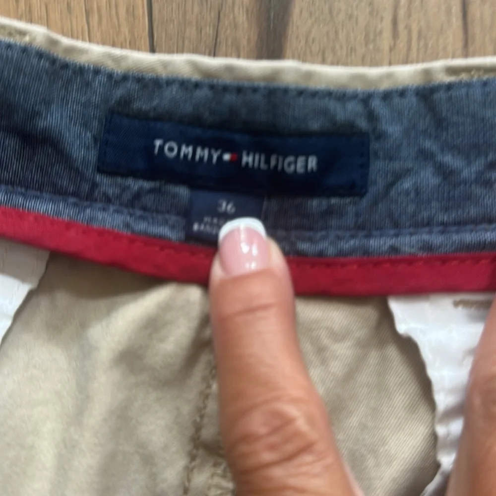 Tommy Hilfiger Chino Shorts Size